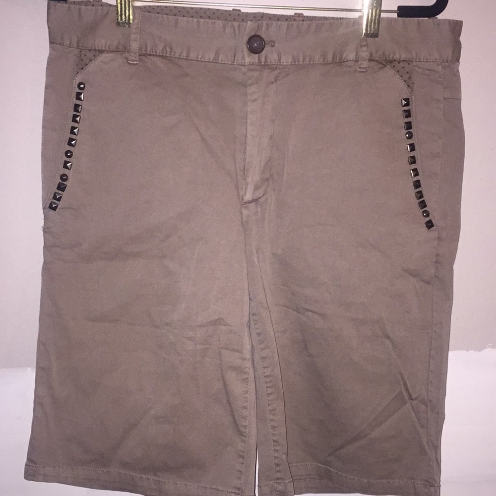 Cohesive & Co shorts